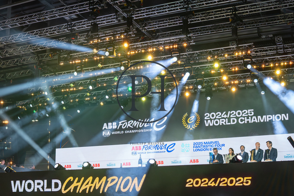 Formel E E-Prix London 2025 | ABB FIA Formula E Championship 2024/25 – Season finale in London, ExCeL London - Realisiert mit Pictrs.com