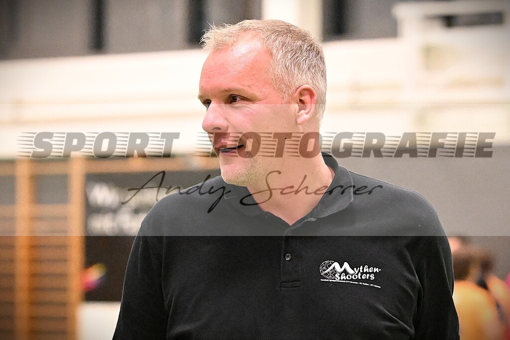 aDSC_5788 | Kaufen Sie Sportbilder im Onlineshop von Andy Scherrer Sportfotografie. Faszinierende Bilder von Sportevents aus der ganzen Schweiz. Fussball, Frauenfussball, Unihockey, Handball, Schwingen und weiteren Sportarten. - Realisiert mit Pictrs.com
