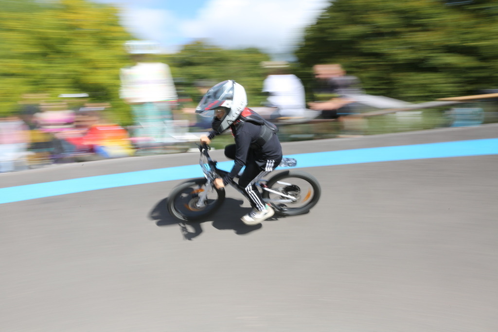 M87C0047 | German Pumptrack Series - Realisiert mit Pictrs.com