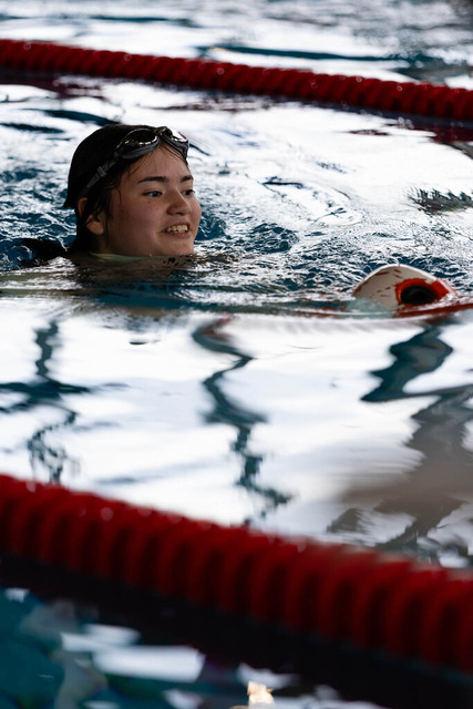 DLRG, Wettkampf, Rettungssport, Landesverbandsmeisterschaften 2026 13.06.2026 | Bedburg, Deutschland - June, 13: Rödelteam der Landesverbandsmeisterschaften 2026 im MonteMare Bedburg bei der Vorbereitung auf Lauf Nr 15. In dem Lauf Nr. 15 traten die Teilnehmenden in der Disziplin 50m Retten gegeneinander an. (Foto: Benedikt Lang (DLRG) - Realisiert mit Pictrs.com