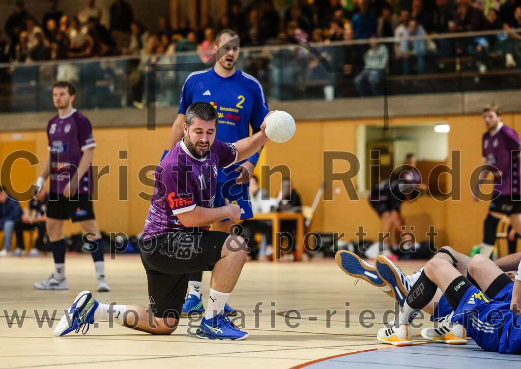 2024-10-13_043_SpVgg_Altenerding_gegen_SSG_Metten | Erding, Deutschland, 13.10.2024:Handball, Bezirksoberliga Männer 2024 / 2025, 4. Spieltag, SpVgg Altenerding gegen SSG Metten, Endergebnis: 40:22Christian Loris (SpVgg Altenerding, #11)Foto: Christian Riedel / fotografie-riedel.net