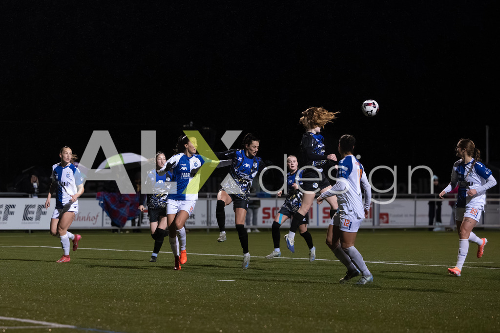 Fußball I Frauen I Saison 2025-2026 I AXA Women's Super League | Women I 14. Spieltag I Grasshoppers Club Zürich - FC Luzern I 14.02.2026 | 4 Mia Knapp (CH) (FC Luzern) – Abwehr - Realisiert mit Pictrs.com