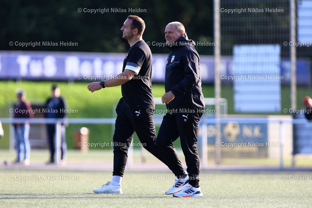 NH_TuSRotenhof_InterTürksporKiel_Testspiel_27062025 | Thomas Schwantes (Trainer, Inter Türkspor Kiel) und sein Co-Trainer Lars Horstinger.Fußball I Herren I Freundschaftsspiel I Saison 2025-2026  I TuS Rothenhof - Inter Türkspor Kiel I 27.06.2025 I B-Platz Rotenhof