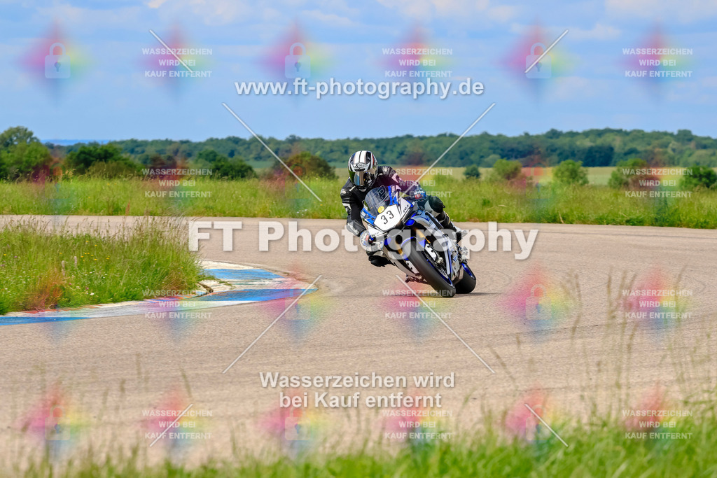 MotoTeam-1034 | Hier findet Ihr Bilder von Touristenfahrten auf der Nürburgring Nordschleife oder von anderen Veranstaltungen die ich besucht habe. Viel Spass beim Durch Schauen 