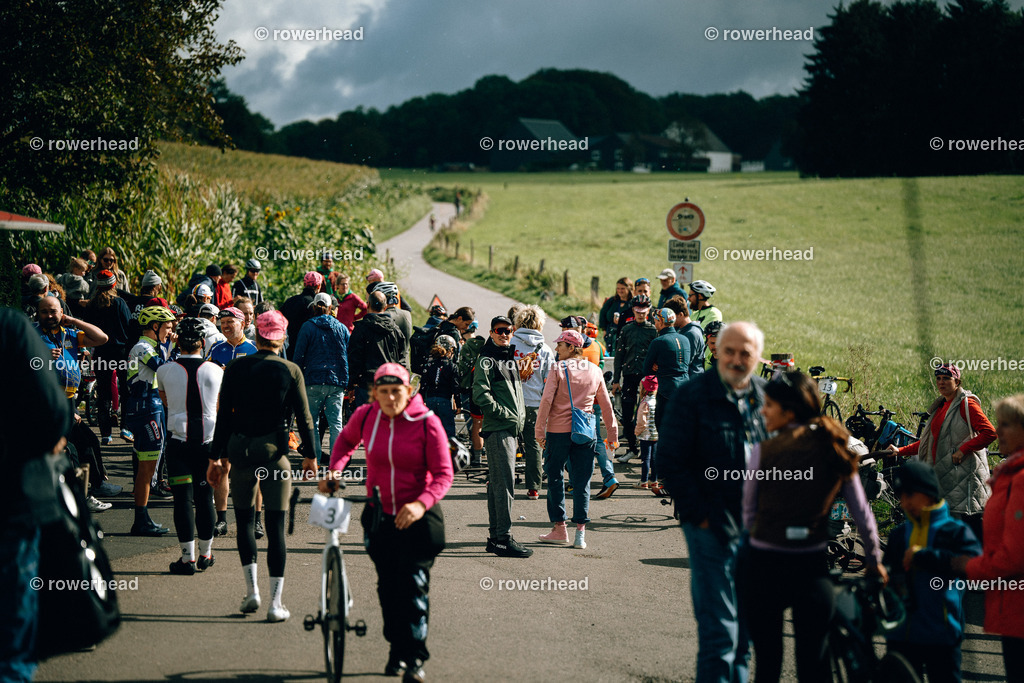 20240928_PaulHense-Rampensau_Publikum_S1220_DSC03140 | rowerhead - Realisiert mit Pictrs.com