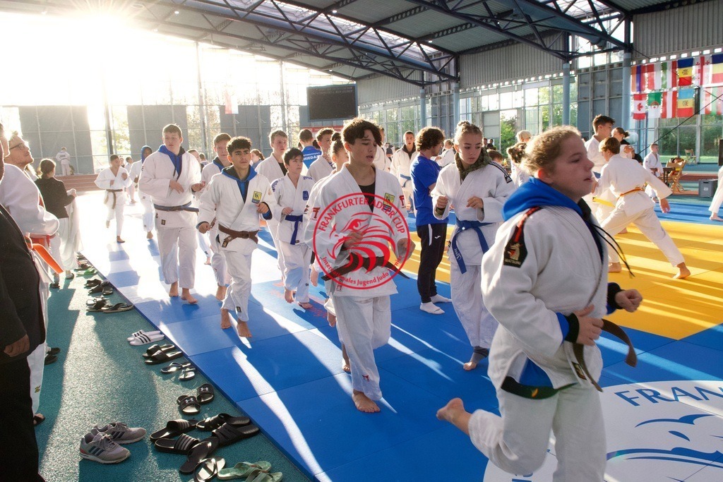 RAS_7985 | Fotos vom Adler Cup - Pictures from Adler Cup

Hier findet Ihr alle Eindrücke und großen Momente der Adler Cup Wochenenden. Here you will find all impressions and great moments of the Adler Cup weekends. - Realisiert mit Pictrs.com