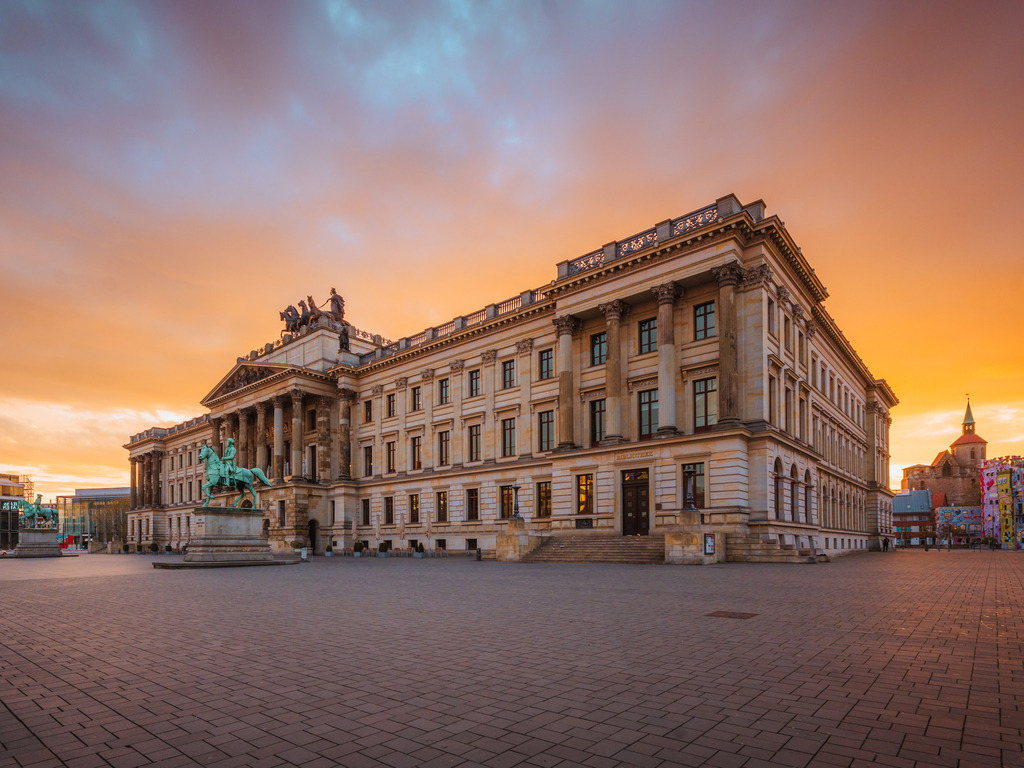 FriederikeFuchs--6 | Entdecke exklusive Fotokunst aus Braunschweig: Bildband, Leinwände, Postkarten, Kalender, digitale Downloads & Bildlizenzen. Jetzt im offiziellen Beautiful Braunschweig Shop! - Realisiert mit Pictrs.com