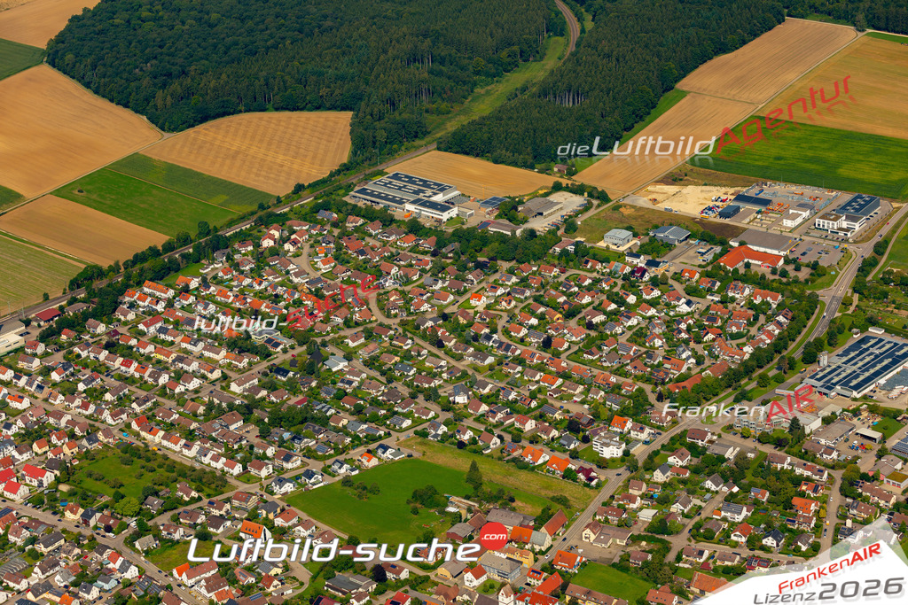 Das Luftbild zeigt :  Beimerstetten - Die Luftaufnahme wurde 2024 vom UL-Flugzeug aus erstellt ( keine Drohne ) - Hochauflösende Luftaufnahme - Für grossformatige Ausdrucke geeignet. Die Geschenkidee !Mit Lizenz und Bildrechte bestellbar