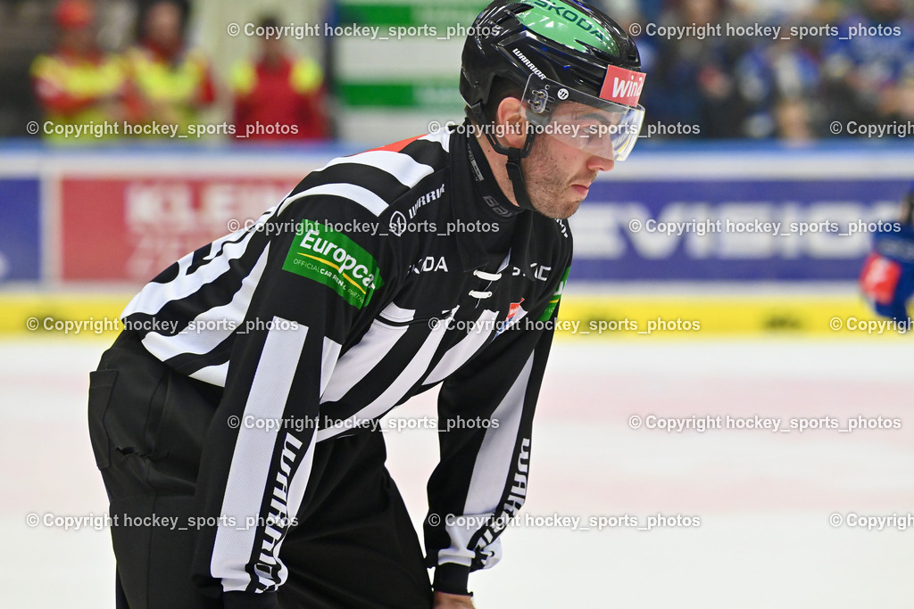 EC IDM Wärmepumpen VSV vs. MIGROSS SUPERMERCATI ASIAGO HOCKEY | MANTOVANI DAVIDE Referee, EC IDM Wärmepumpen VSV vs. MIGROSS SUPERMERCATI ASIAGO HOCKEY, EC IDM Wärmepumpen VSV vs. MIGROSS SUPERMERCATI ASIAGO HOCKEY am 03.11.2024 in Villach (Stadthalle Villach), Austria, (Photo by Bernd Stefan)