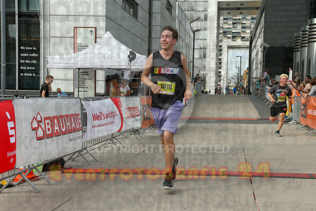 250920_1523_EX1_9219 | Sportfotografie im Rhein-Sieg Kreis, Köln, Bonn, NRW, Rheinland Pfalz, Hessen, etc. Unser Tätigkeitsfeld umfasst den Laufsport vom Volkslauf über den Marathon, Duathlon, Triathon bis zum Ultralauf wie Kölnpfad Ultra oder Schindertrail.