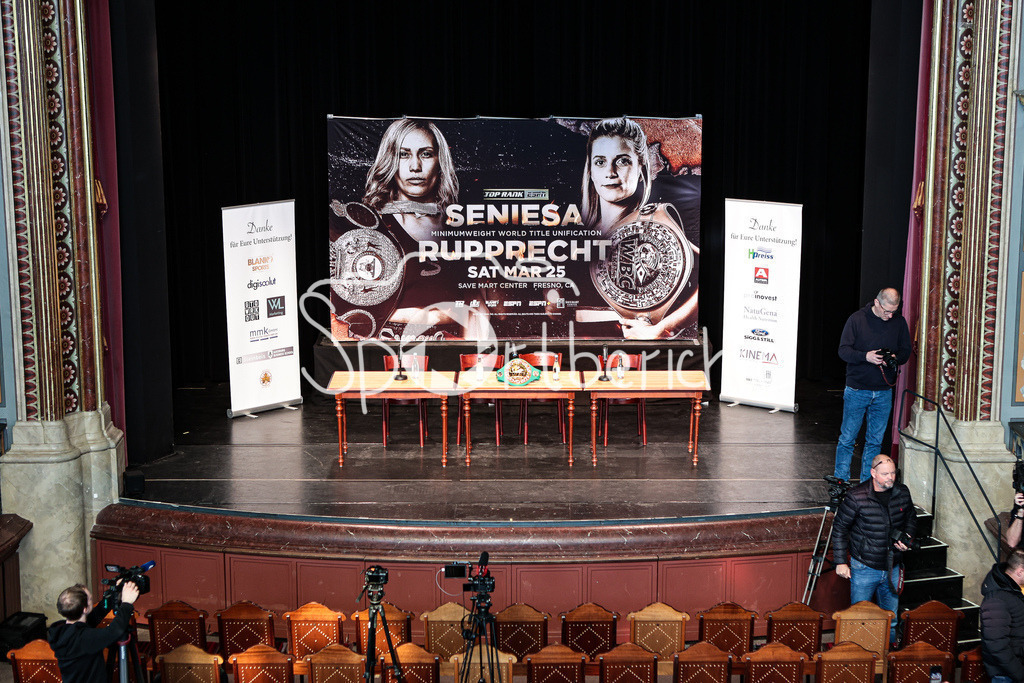 Seniesa Estrada - Tina Rupprecht/ Pressekonferenz | Das Kurhaus in Goeggingen ist Gastgeber fuer die offizielle Pressekonferenz von Tina Rupprecht