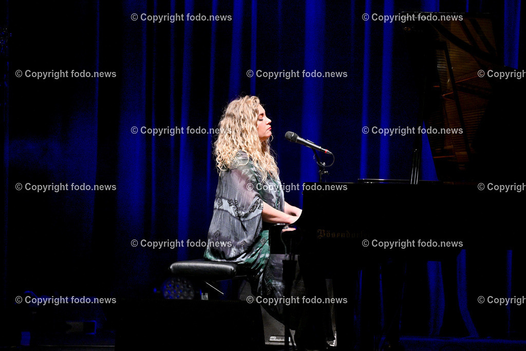 Posthof_ Lylit_ Konzert_ 13.01.2024-1 | 13.01.2024, Linz, AUT, Posthof, Konzert Lylit, im Bild Lylit (Musikerin, Eva Klampfer aus Salzburg)