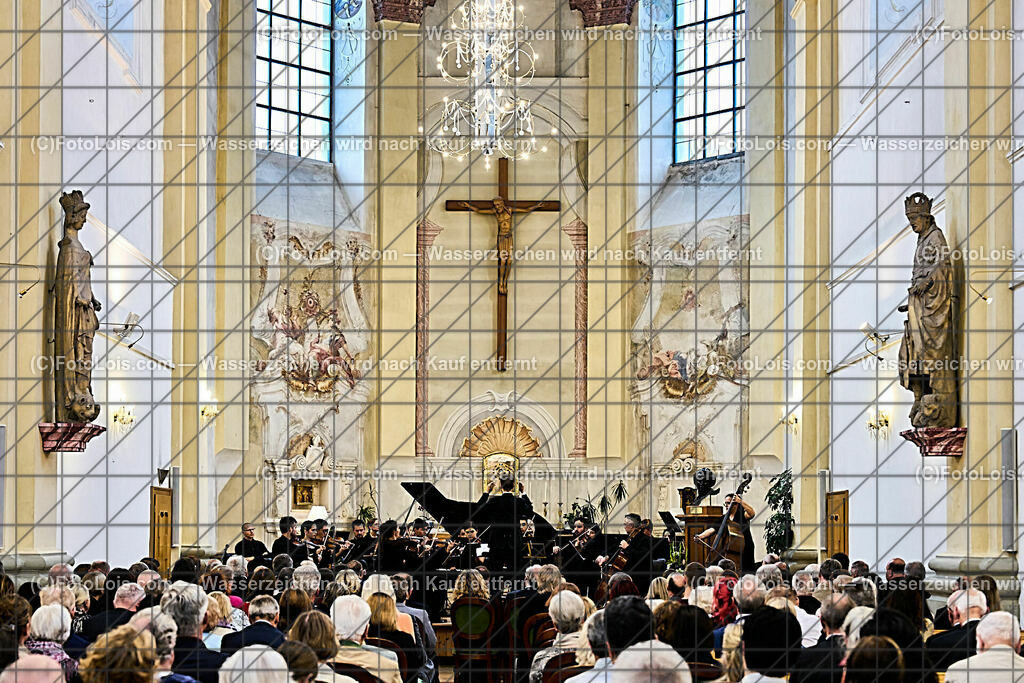 ALP0408_XXXIX_Chopin-Festival_Camerata Mozartiana_Rehling Natalia | (C)FotoLois.com, Alois Spandl, XXXIX. internationales CHOPIN-Festival in der Kartause Gaming, Eröffnungskonzert in der Kartausenkirche mit Janusz Olejniczak (Klavier), Camerata Marzatiana unter Daniel Auner, Johanna Doderer (Komponistin), Natalia Rehling (Klavier), Ingolf Wunder (Klavier), Fr 4. August 2023.