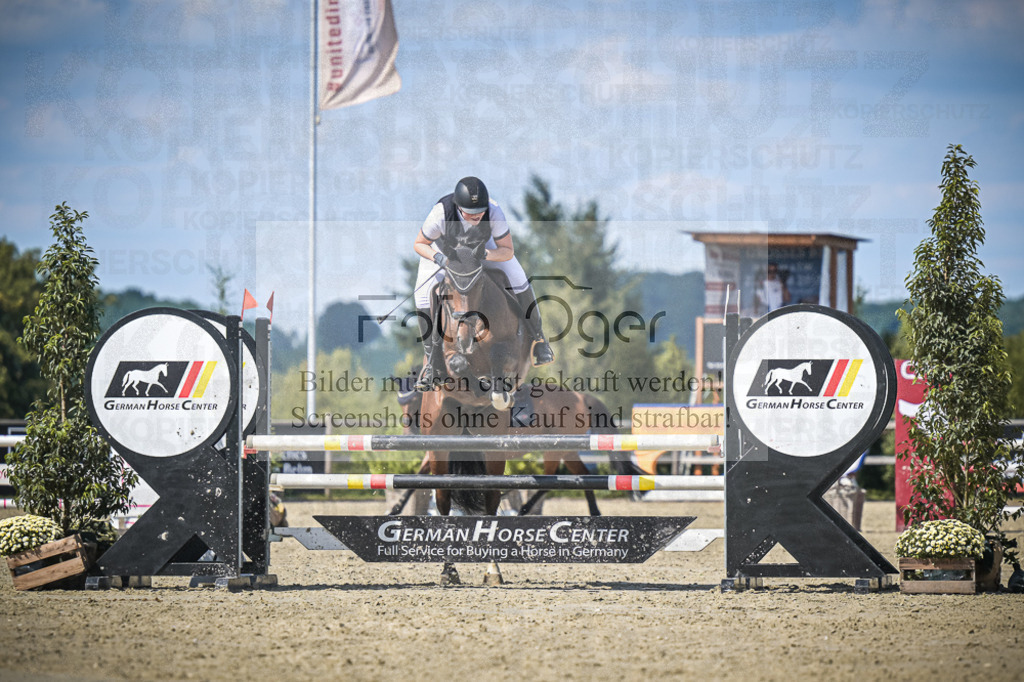 DOS_1145 | Entdecke hochwertige Reitturnierfotos von Foto Oger. Professionell, emotional und authentisch – jetzt Lieblingsmomente im Shop bestellen.Deutschlandweite Turnierfotografie. - Realisiert mit Pictrs.com
