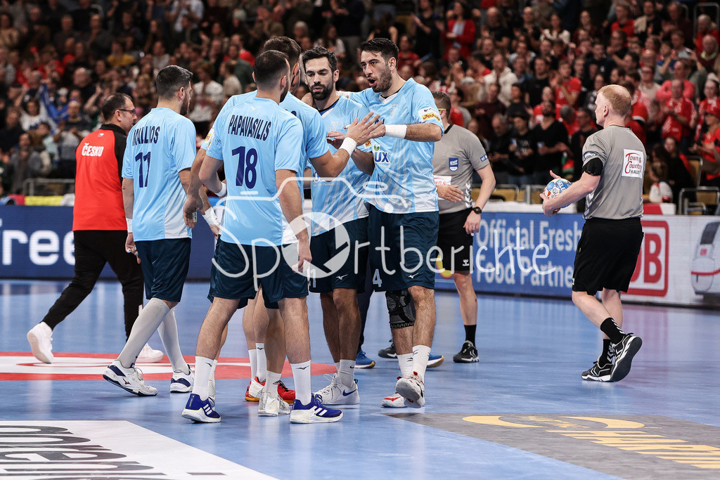 Tschechien - Griechenland | Die Griechen scheiden nach der Vorrunde ohne Punkt bei der EM aus