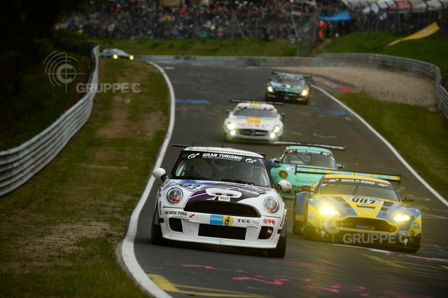 Motorsports / 24 Stunden Nürburgring 2015, Nürburgring-Nordschleife, GER | 24 Stunden Nürburgring 2015, Nürburgring-NordschleifeFoto: Gruppe C GmbH - Realisiert mit Pictrs.com