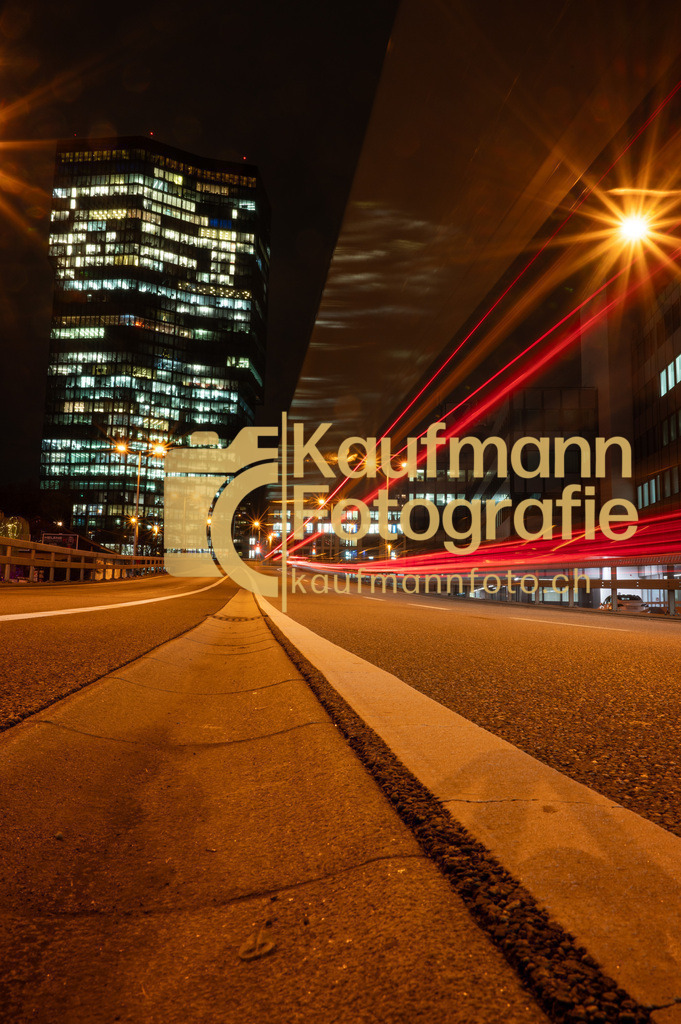 Streetphotography_Zurich_def-7499 | kaufmannfoto - Realisiert mit Pictrs.com