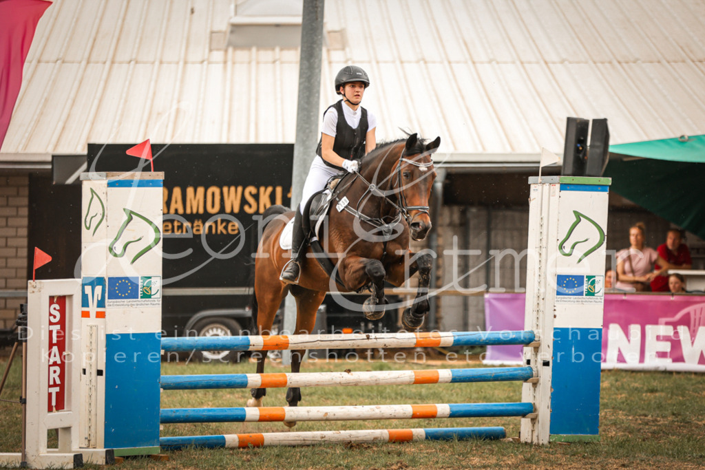 16.SaSpE00196 | Leoni Ertmer Photography - Realisiert mit Pictrs.com