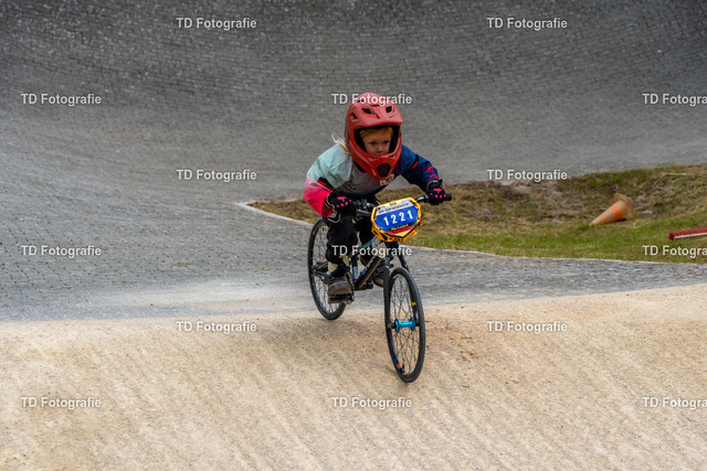 BayBMX2026-05036 | Fotogalerie von Thomas Dettweiler mit Eventbildern und lizenzfreien Fotos. Perfekt als Wandbild, für Büro, Website oder private Nutzung. - Realisiert mit Pictrs.com