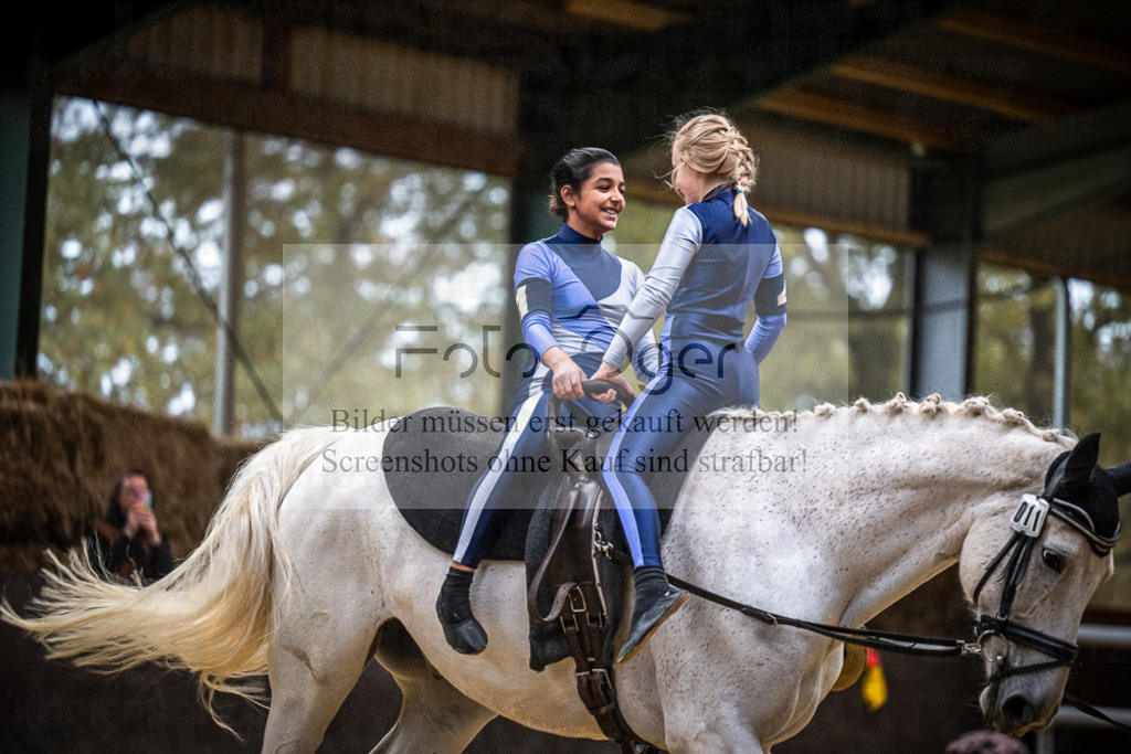 DOS_0253 | Entdecke hochwertige Reitturnierfotos von Foto Oger. Professionell, emotional und authentisch – jetzt Lieblingsmomente im Shop bestellen.Deutschlandweite Turnierfotografie. - Realisiert mit Pictrs.com