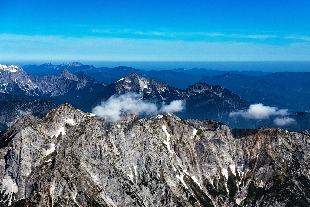 dr__0025753.jpg | EISENERZ 25.06.2019 Felsen- Massiv und Berglandschaft in Eisenerz in Steiermark, Österreich. // Rock and mountain landscape in Eisenerz in Steiermark, Austria. Foto: Daniel Reiter