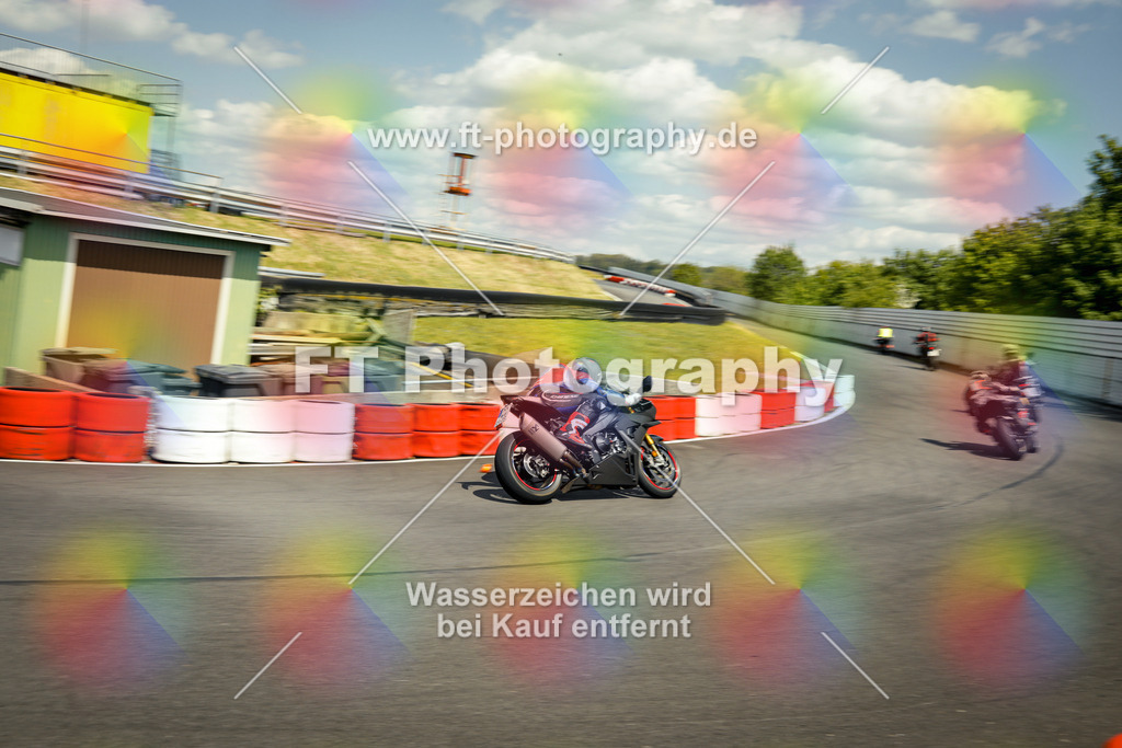 OBK_Mai_Justin_Uwe-11039 | Hier findet Ihr Bilder von Touristenfahrten auf der Nürburgring Nordschleife oder von anderen Veranstaltungen die ich besucht habe. Viel Spass beim Durch Schauen 