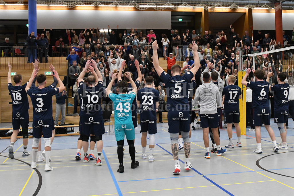 TSV Deggendorf Herren 1 | TSV Deggendorf Herren 1 - Realisiert mit Pictrs.com