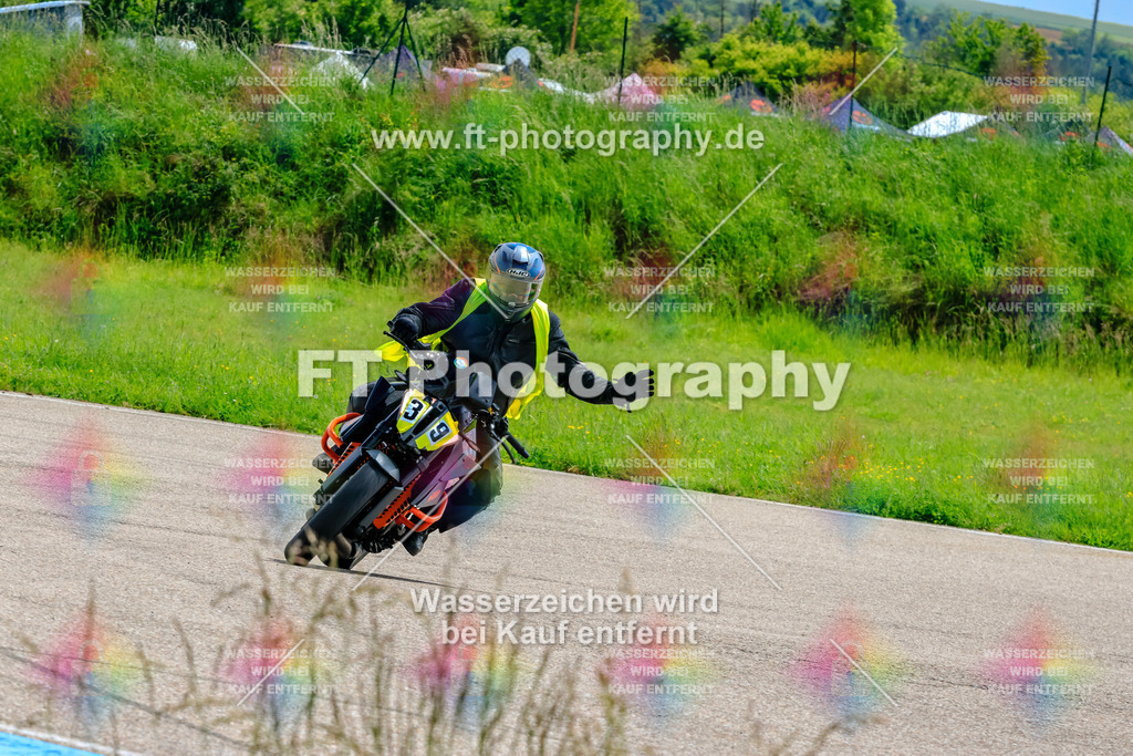 MotoTeam-0307 | Hier findet Ihr Bilder von Touristenfahrten auf der Nürburgring Nordschleife oder von anderen Veranstaltungen die ich besucht habe. Viel Spass beim Durch Schauen 