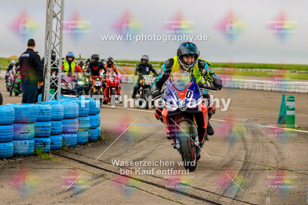 MotoTeam-7933 | Hier findet Ihr Bilder von Touristenfahrten auf der Nürburgring Nordschleife oder von anderen Veranstaltungen die ich besucht habe. Viel Spass beim Durch Schauen 