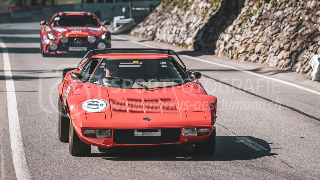 19. Arosa ClassicCar 2023 - 2. September 2023 | 19. Arosa ClassicCar 2023
Arosa, Schweiz
Bereiter Livio aus Winterthur mit der Startnummer 607 in einem Lancia Stratos H.F., Jahrgang 1976, in der Klasse Demonstration.
@arosaclassiccar, @arosa.official, #arosaclassiccar, #arosa, #76curves, #classiccar
Bild: Sportfotografie Markus Aeschimann | www.markus-aeschimann.ch - Realisiert mit Pictrs.com