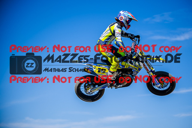 MaZZes_FotoMatrix_220903_2141-2 | S1