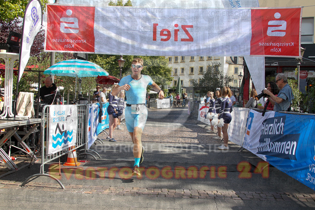 250824_1222_EV4_9201 | Sportfotografie im Rhein-Sieg Kreis, Köln, Bonn, NRW, Rheinland Pfalz, Hessen, etc. Unser Tätigkeitsfeld umfasst den Laufsport vom Volkslauf über den Marathon, Duathlon, Triathon bis zum Ultralauf wie Kölnpfad Ultra oder Schindertrail.