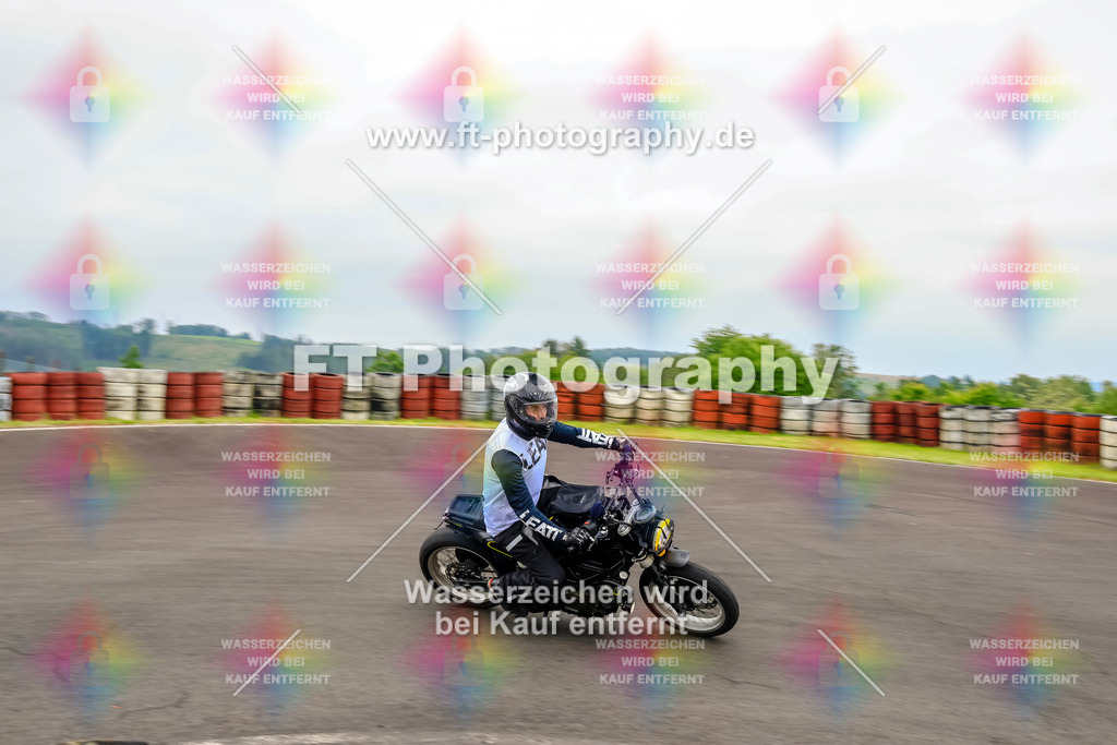 OBK-5733 | Hier findet Ihr Bilder von Touristenfahrten auf der Nürburgring Nordschleife oder von anderen Veranstaltungen die ich besucht habe. Viel Spass beim Durch Schauen 