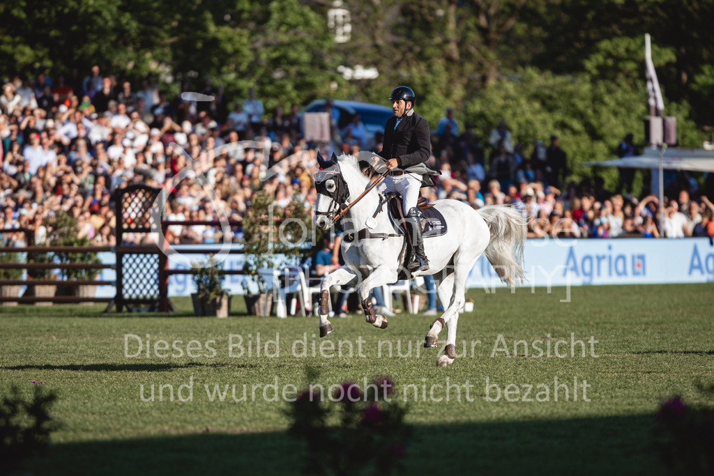 240511_Hamburg_SpeedDerby-204 | Deine schönsten Turniermomente als professionelle Fotos! Entdecke hochwertige Pferdesport-Fotografie im Online-Shop. Jetzt Fotos finden & bestellen!