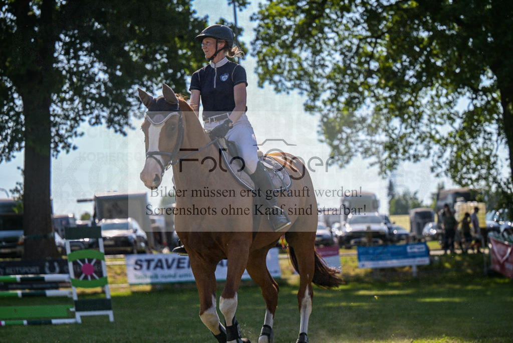 Reitturnier Voxtrup | Entdecke hochwertige Reitturnierfotos von Foto Oger. Professionell, emotional und authentisch – jetzt Lieblingsmomente im Shop bestellen.Deutschlandweite Turnierfotografie. - Realisiert mit Pictrs.com