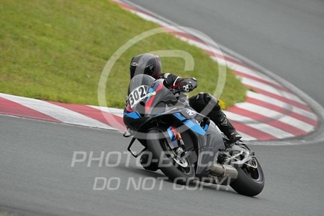 2024_07_05_PBK_24074 | Sportfotografie; SlowMotion; Video; Rennstrecke; Hafeneger; Speer; Racing; RSE; BMW; CBO; Trackday; Motorsportarena; Hockenheimring; Brno; Most; Barcelona; Valencia