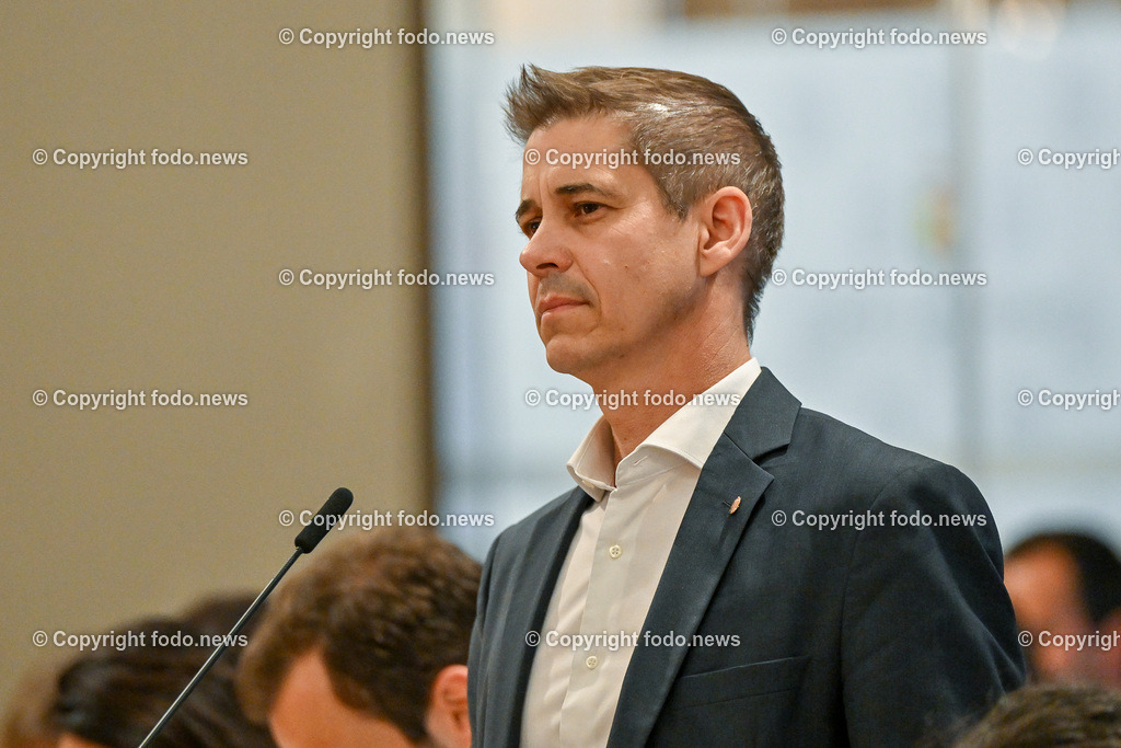 Landhaus Linz_ Promenade_ Landtagssitzung_ 15.06.2023-11 | 15.06.2023, Landhaus Linz AUT, Promenade, Landtagssitzung, im Bild Reinhard Ammer (Die Gruenen, LAbg.)