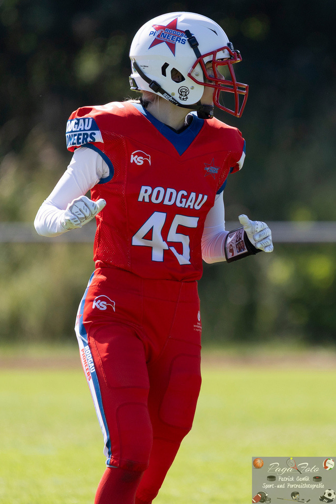 GFLW 1: German Football League Women 1: Rodgau Pioneers Ladies - Stuttgart Scorpions Sisters, 07.06.2026 | Lilly Veith (Rodgau Pioneers Ladies #4)5., Freisteller, Portrait / Porträt, Rodgau Pioneers Ladies - Stuttgart Scorpions Sisters, Rodgau, Maingau-Energie-Stadion "Am Weichsee", 7.6.2026 - Realisiert mit Pictrs.com