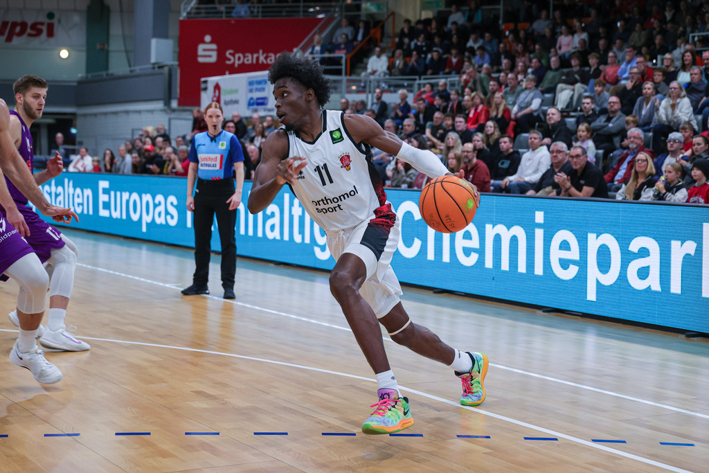 Pro A BAYER GIANTS vs BG Göttingen-7 | Fotos von Basketballspielen aus dem Raum NRW fotografiert von Gero Mueller-Laschet und Daniel Schaefer - Realisiert mit Pictrs.com