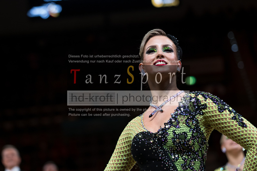 20241109_DM-Formationen_Vorrunde_3318 | Tanzsportbilder, Standardtanz, Lateintanz, WDSF, DTV, LTVB, dancecomp, goc, hessen tanzt, blaues band der spree, walzer, tango, wiener walzer, slowfox, quickstepp, samba, rumba, cha-cha-cha, paso doble. jive, hd-kroft photography, turniertanzsport