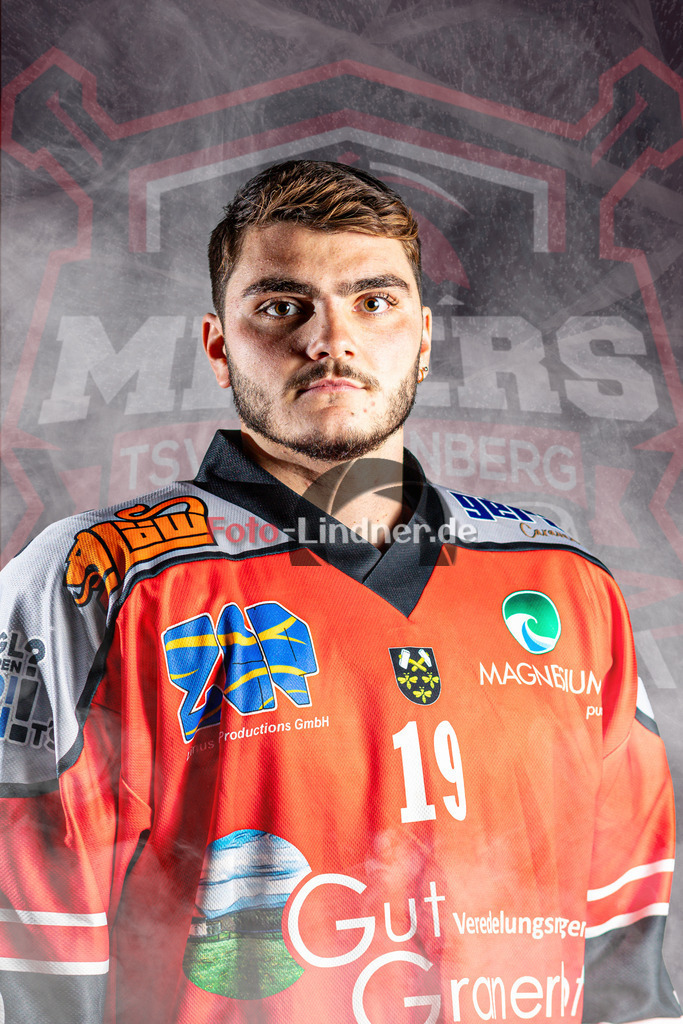 19 | Shop für Sportfotografie, Bilddatenbank, Pressefotografie, Fußball, Eishockey, Aktionsfotos