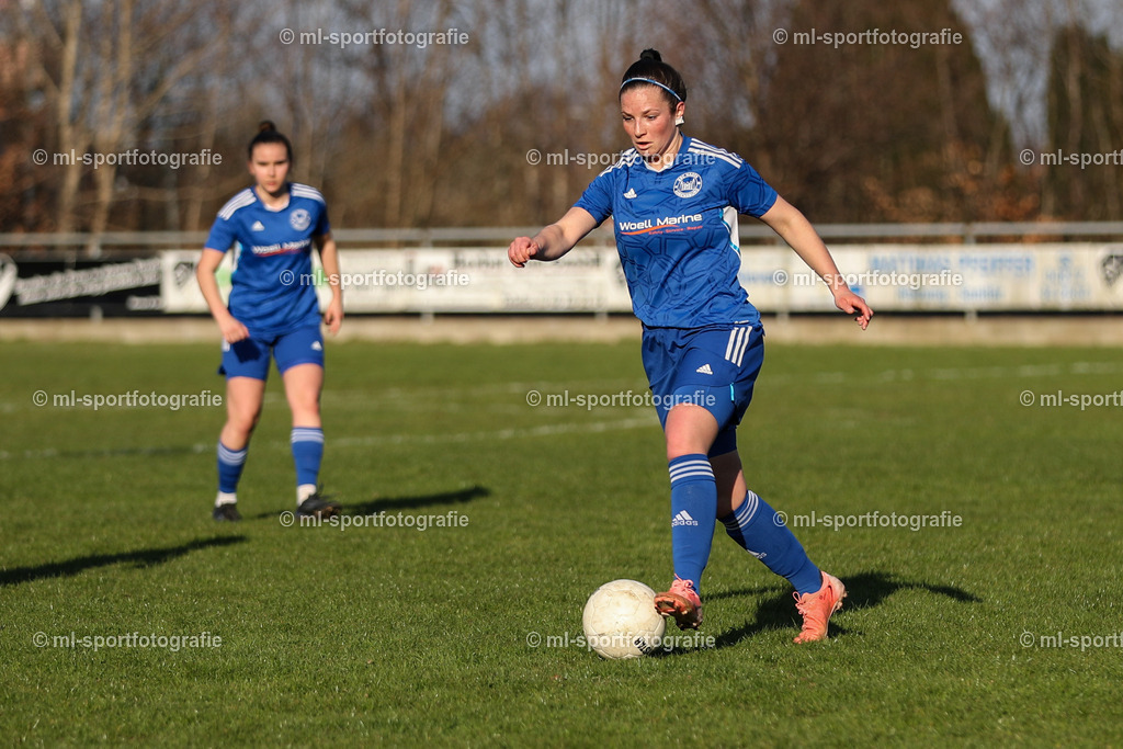 Fußball I Frauen I Saison 2025/2026 I Oberliga Schleswig-Holstein I 14. Spieltag I Merkur Hademarschen - SSC Hagen Ahrensburg | ml-sportfotografie - Realisiert mit Pictrs.com