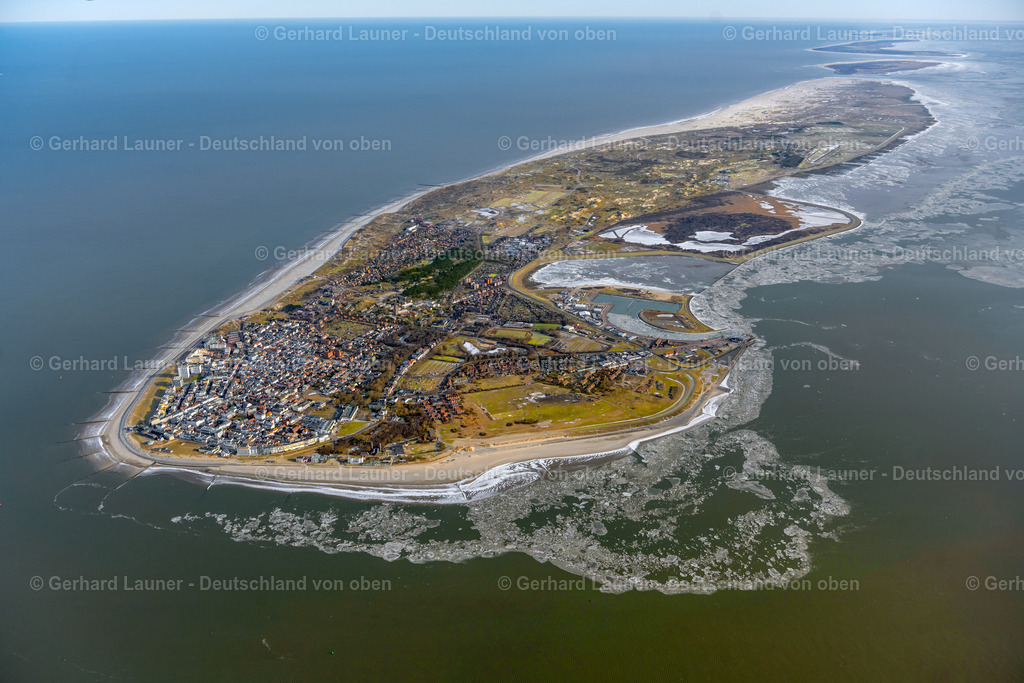 4044273 | NORDERNEY 14.02.2021 Küstenbereich der ostfriesischen Nordsee- Insel in Norderney im Bundesland Niedersachsen, Deutschland. Weiterführende Informationen bei: Staatsbad Norderney GmbH. // Coastal area of a??a??the East Frisian North Sea island in Norderney in the state Lower Saxony, Germany. Further information at: Staatsbad Norderney GmbH. Foto: Gerhard Launer