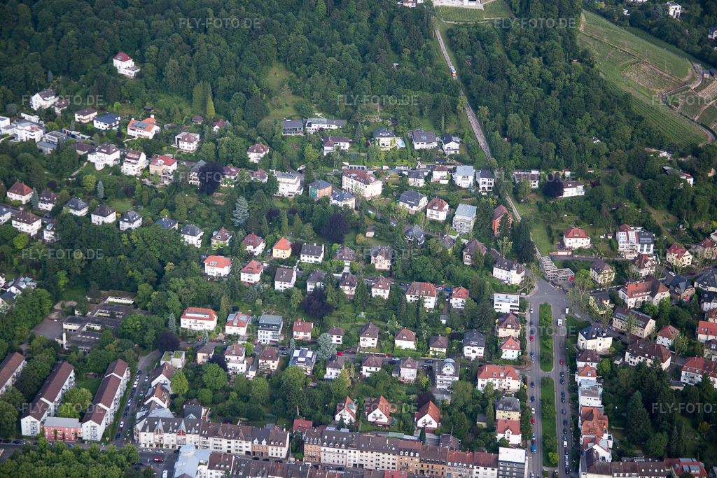 Luftbild: Turmbergstr im Ortsteil Durlach in Karlsruhe im Bundesland Baden-Württemberg in Deutschland. Foto: IMG_089281.jpg vom 10.06.2016 durch Werner Riehm/FLY-FOTO.de