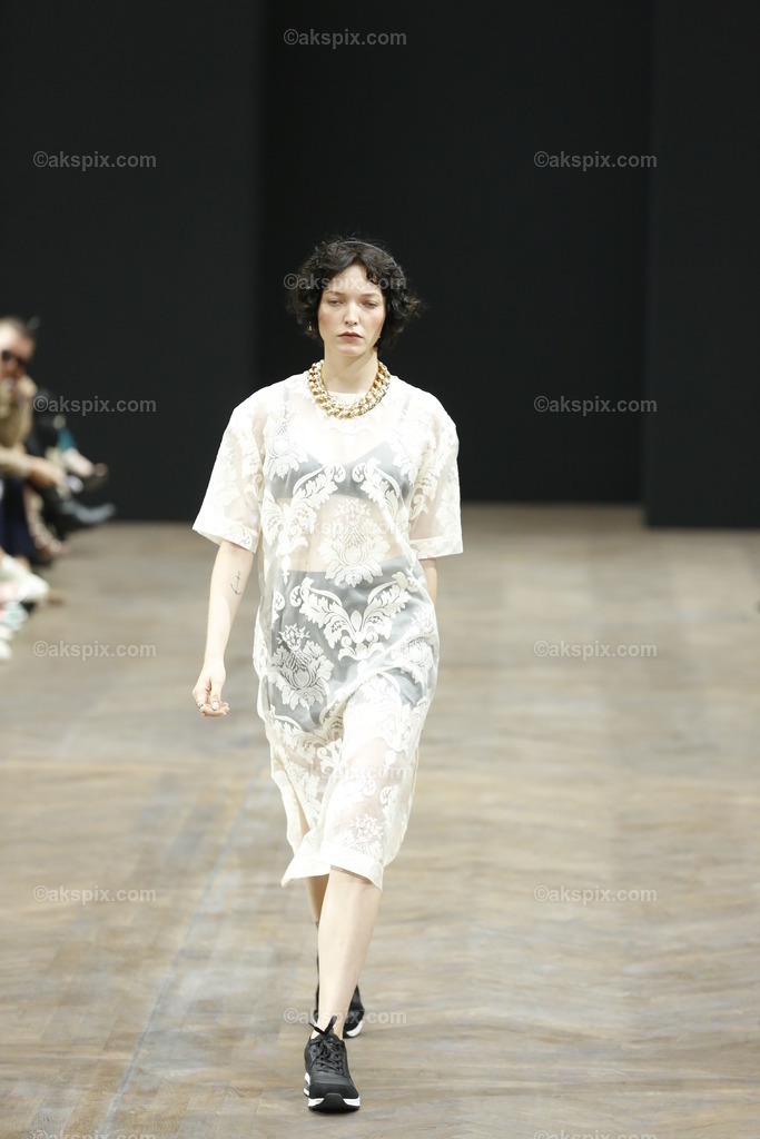 _76A4287 | Die Bildagentur Akspix ist eine Online-Bildagentur und bietet professionelles und kreatives Bildmaterial Royalty free und Rights Managed. Bildarchiv Akspix bietet eine große Auswahl an kreativen und klassischen Motiven.Frankfurt Fotograf, Fotoshooting