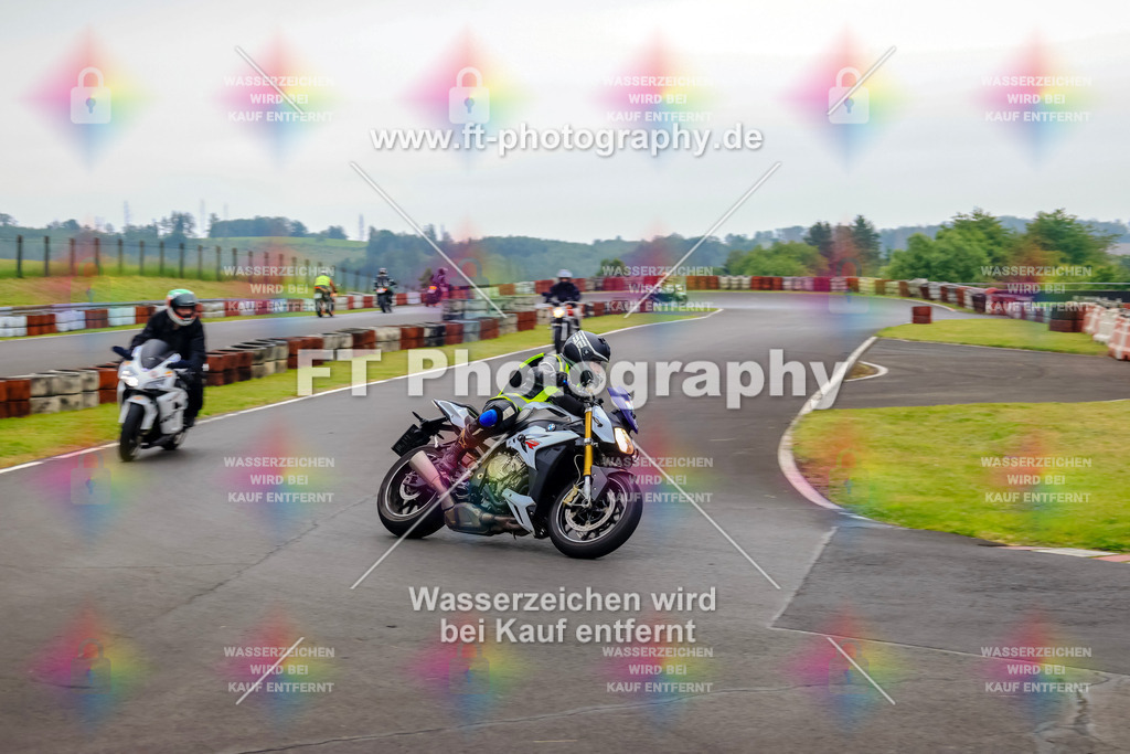 OBK-5379 | Hier findet Ihr Bilder von Touristenfahrten auf der Nürburgring Nordschleife oder von anderen Veranstaltungen die ich besucht habe. Viel Spass beim Durch Schauen 