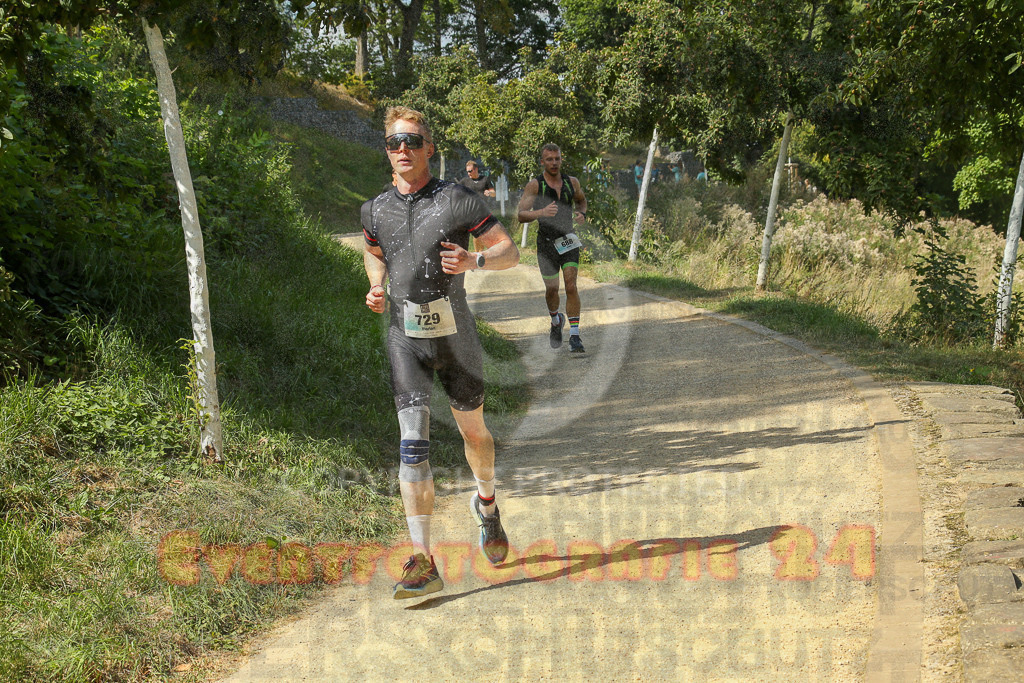 250824_1435_EX1_6762 | Sportfotografie im Rhein-Sieg Kreis, Köln, Bonn, NRW, Rheinland Pfalz, Hessen, etc. Unser Tätigkeitsfeld umfasst den Laufsport vom Volkslauf über den Marathon, Duathlon, Triathon bis zum Ultralauf wie Kölnpfad Ultra oder Schindertrail.