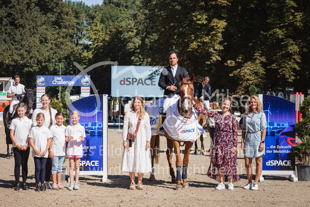 230909_OWLCh_MediumTour-255 | Deine schönsten Turniermomente als professionelle Fotos! Entdecke hochwertige Pferdesport-Fotografie im Online-Shop. Jetzt Fotos finden & bestellen!