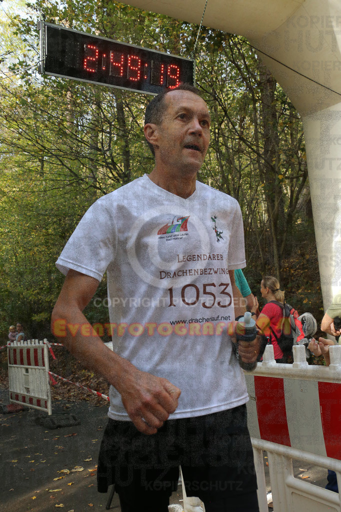 221030_1252_EX1_6945 | Sportfotografie im Rhein-Sieg Kreis, Köln, Bonn, NRW, Rheinland Pfalz, Hessen, etc. Unser Tätigkeitsfeld umfasst den Laufsport vom Volkslauf über den Marathon, Duathlon, Triathon bis zum Ultralauf wie Kölnpfad Ultra oder Schindertrail.