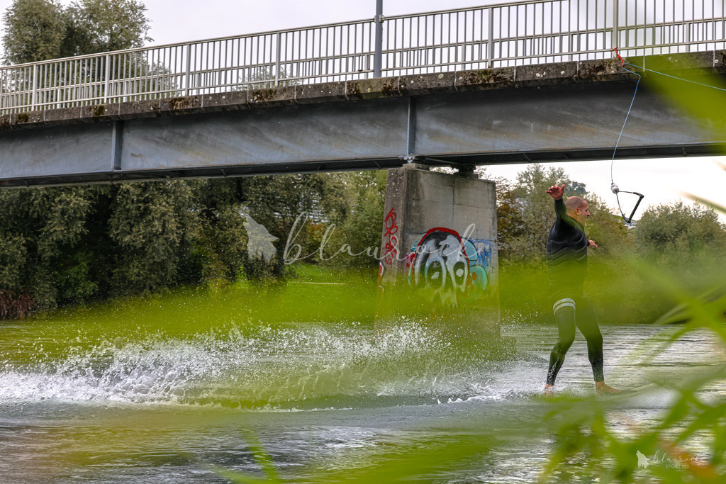 Closing Surf 2024 - 13. October 2024 | Closing Surf 2024Limmat, ZürichBild: Waltraud Blaurock | Blaurock Pix